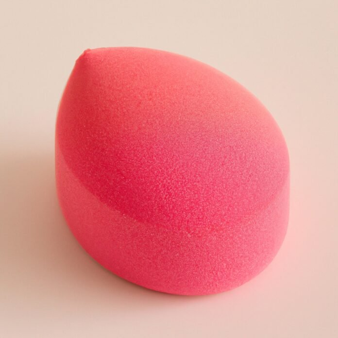 The Beauty of Makeup Sponges: Versatile Application